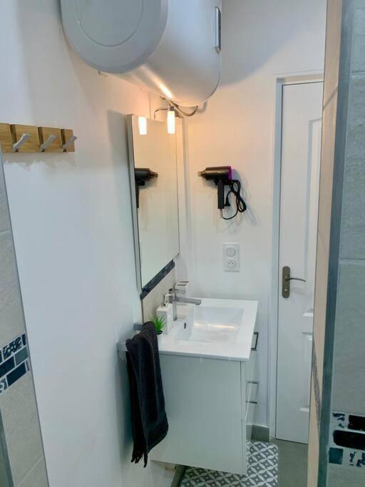 Agreable 2 Pieces A Pantin Apartamento Exterior foto